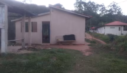 Chácara / sítio com 3 quartos à venda no Centro, Monteiro Lobato  por R$ 270.000