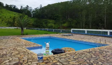 Chácara / sítio com 3 quartos à venda em Bom Sucesso, São José dos Campos  por R$ 1.650.000
