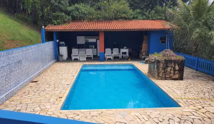 Chácara / sítio com 5 quartos à venda na Chácaras Reunidas Canadá, Santa Isabel  por R$ 900.000