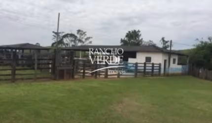 Fazenda à venda no Centro, Cruzeiro  por R$ 5.500.000