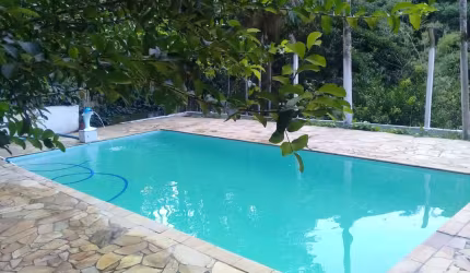 Chácara / sítio com 3 quartos para alugar no Pau de Saia, São José dos Campos  por R$ 4.000