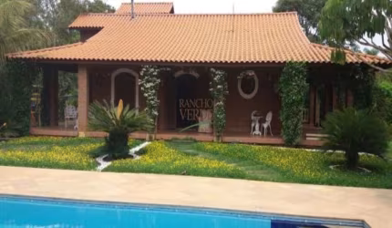 Chácara / sítio com 3 quartos à venda no Centro, Caçapava  por R$ 1.500.000