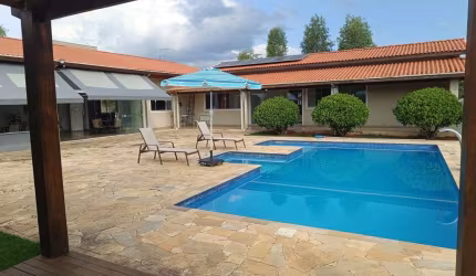 Chácara / sítio com 5 quartos à venda na Chácara Marambaia, Caçapava  por R$ 1.320.000