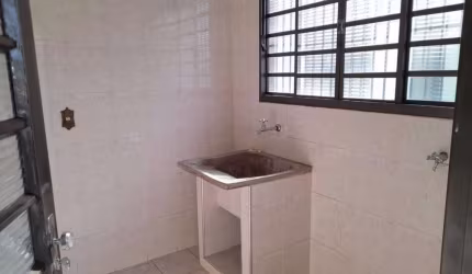 Casa para Venda em Araraquara, Jardim Arangá, 2 dormitórios, 1 suíte, 2 banheiros, 2 vagas
