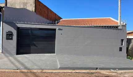 Casa para Venda em Araraquara, Jardim Adalberto Frederico de Oliveira Roxo I e II, 3 dormitórios, 2 banheiros, 3 vagas