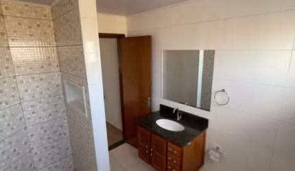 Sobrado para Venda em Araraquara, Jardim Santa Angelina, 3 dormitórios, 1 suíte, 3 banheiros, 5 vagas