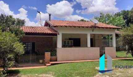Casa para Venda em Araraquara, Chácara Flora Araraquara, 2 dormitórios, 3 banheiros, 10 vagas