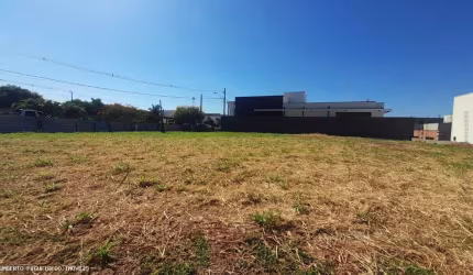 Terreno para Venda em Araraquara, Residencial Village Damha IV