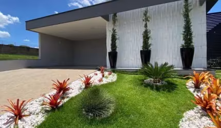 Casa com 3 quartos à venda na Avenida Alfredo Otávio Milano, Residencial do Bosque, Mogi Mirim por R$ 1.500.000