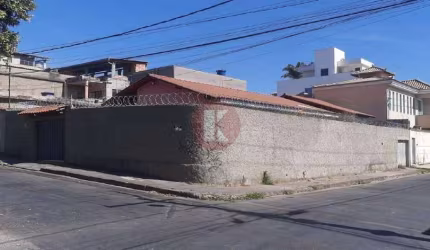 Casa à venda, 5 quartos, 1 suíte, 5 vagas, Piratininga - Belo Horizonte/MG