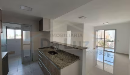 Apartamento com 3 Quartos/1suíte e 2 banheiros para Alugar, 76 m² por R$ 3.600/Mês