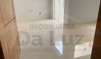 Apartamento 57m², com 2 dormitórios / 1 suíte, quintal e 1 vaga, à venda no Parque das Nações