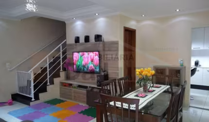 Sobrado com 3 Quartos/1suíte, 2 banheiro e 3 vagas à Venda, 121 m² por R$ 620.000