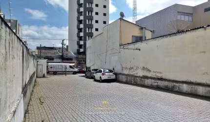 TERRENO A VENDA NO CENTRO