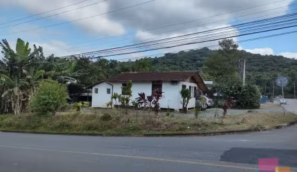Terreno à venda na Rua Borba Gato, --, Atiradores, Joinville por R$ 530.000