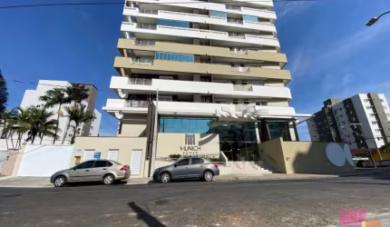 Apartamento com 3 quartos à venda na Rua Alvarenga Peixoto, --, América, Joinville por R$ 1.300.000
