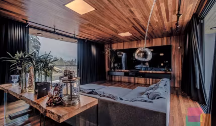Casa com 4 quartos à venda na Rua Casemiro Silveira, --, América, Joinville por R$ 3.900.000