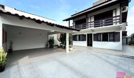 Casa com 4 quartos à venda na Pedro Policarpo da Silva, --, Centro, Barra Velha por R$ 1.200.000