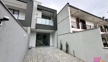 Casa com 3 quartos à venda na Servidão Edmundo Antônio Ziebarth, --, Anita Garibaldi, Joinville por R$ 450.000
