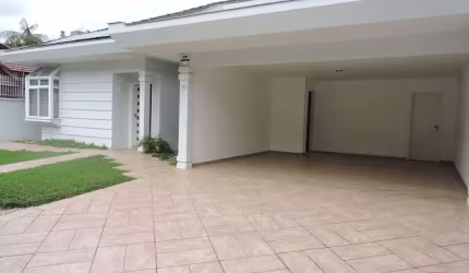 Casa com 4 quartos à venda na Rua Campo Alegre, --, Glória, Joinville por R$ 2.280.000