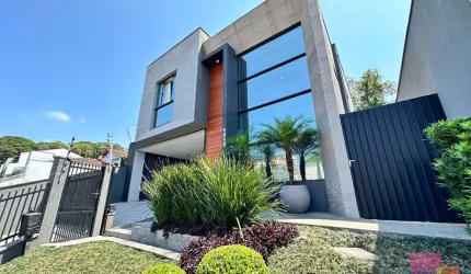Casa com 3 quartos à venda na Rua Olaria, --, Floresta, Joinville por R$ 1.590.000