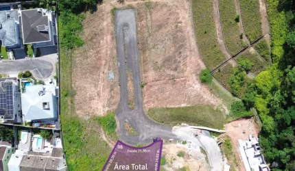 Terreno à venda na Rua Alceu Koehntopp, --, América, Joinville por R$ 1.587.585