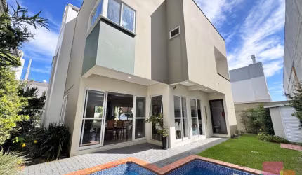 Casa em condomínio fechado com 4 quartos à venda na Avenida Nereu Ramos, --, Centro, Balneário Piçarras por R$ 2.400.000
