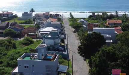 Casa com 5 quartos à venda na Sofia, --, Ubatuba, São Francisco do Sul por R$ 1.600.000