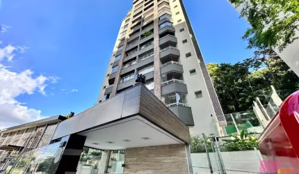 Apartamento com 3 quartos para alugar na Rua Expedicionário Holz, --, América, Joinville por R$ 4.900