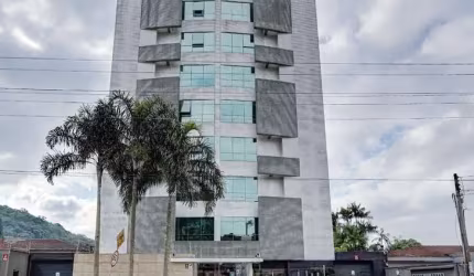 Apartamento com 3 quartos para alugar na Rua Max Colin, --, Centro, Joinville por R$ 6.000