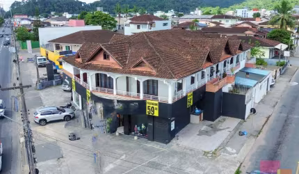 Prédio à venda na Rua Albano Schmidt, --, Boa Vista, Joinville por R$ 2.900.000
