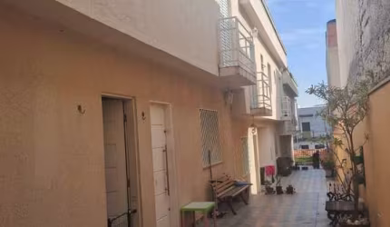 Sobrado à venda em São Paulo, Vila Santa Teresa (Zona Leste), com 2 suítes, com 64 m²