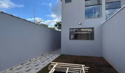 Sobrado à venda em Itaquaquecetuba, Residencial Jasmim, com 3 quartos, com 103 m²