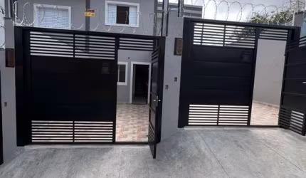 Sobrado à venda em São Paulo, Parque Guaianazes, com 2 quartos, com 63 m²