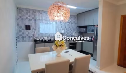 Casa térrea à venda no bairro Vila Oliveira, em Mogi das Cruzes