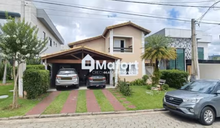 Sobrado com 5 suítes à venda no Condomínio Residencial Veredas