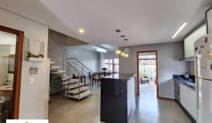 Casa com 3 dormitórios para alugar, 129 m² por R$ 7.320,00/mês - Campeche - Florianópolis/SC