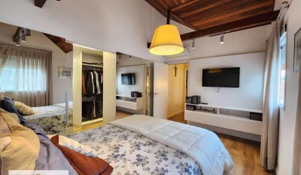 Apto duplex com 3 dorm.(02 suites) c/ 125 m2  a venda em Coqueiros - Florianópolis/SC