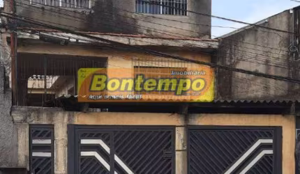 EXCELENTE IMÓVEL COM 4 CASAS - OPORTUNIDADE PARA RENDA