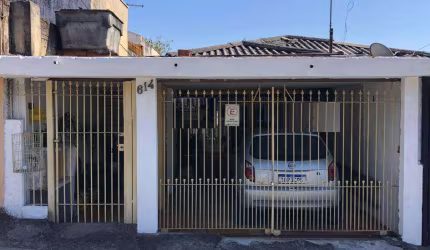 EXCELENTE OPORTUNIDADE - CASA NA REGIÃO CENTRAL DE CARAPICUÍBA