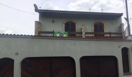 CASA MARAVILHOSA NO CENTRO DE CARAPICUIBA