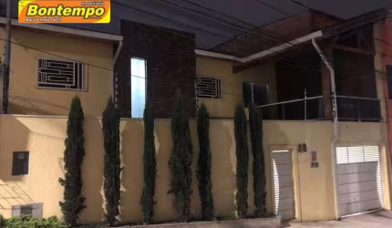 LINDA CASA PLANEJADA COM ESPAÇO GOURMET - VILA SILVIÂNIA