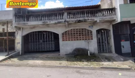 CASA COM 02 DORMITÓRIOS - VILA DIRCE - COMPRE!