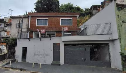 EXCELENTE OPORTUNIDADE - CASA AMPLA E CONFORTÁVEL - VILA STA TEREZINHA