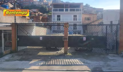 Excelente Casa para Solteiro ou Casal