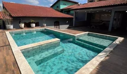 Casa à venda, 4 quartos, 4 suítes, 4 vagas, Parque Dom Henrique - Cotia/SP