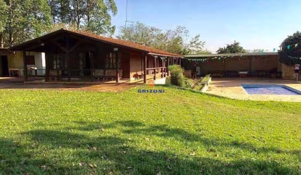 Chácara City para venda em Agudos, 3 quartos sendo 1 suíte, 2 calas, piscina e pomar formado