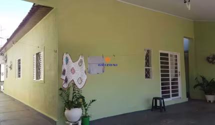 CASA NUCLEO RESIDENCIAL BEIJA-FLOR I 3 QUARTOS I 1 BANHEIRO I 2 SALAS I 3 VAGAS