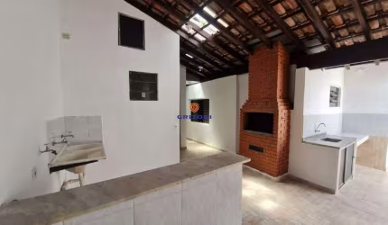 CASA VILA SÃO JOÃO DA BOA VISTA | 3 QUARTOS | 1 SUÍTE | 3 BANHEIRO | 1 SALA | 4 VAGAS