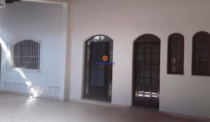 CASA VILA ALTINÓPOLIS I 6 QUARTOS I 4 SUITES I 7 BANHEIROS I 1 BANHEIRO I 4 VAGAS